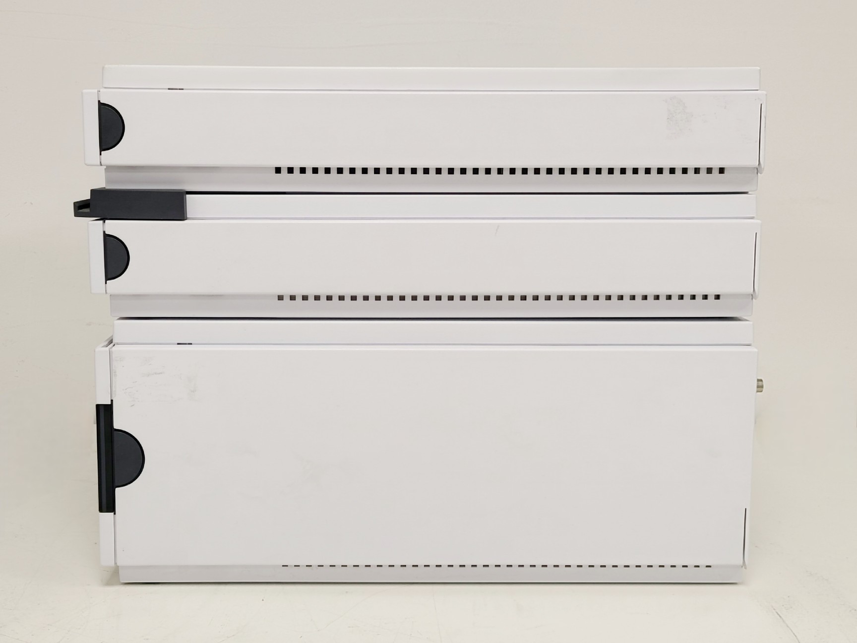 Image of Agilent 1200 Series System: G1379B, G1376A, G2226A, G4240A, G1377A and G4208A
