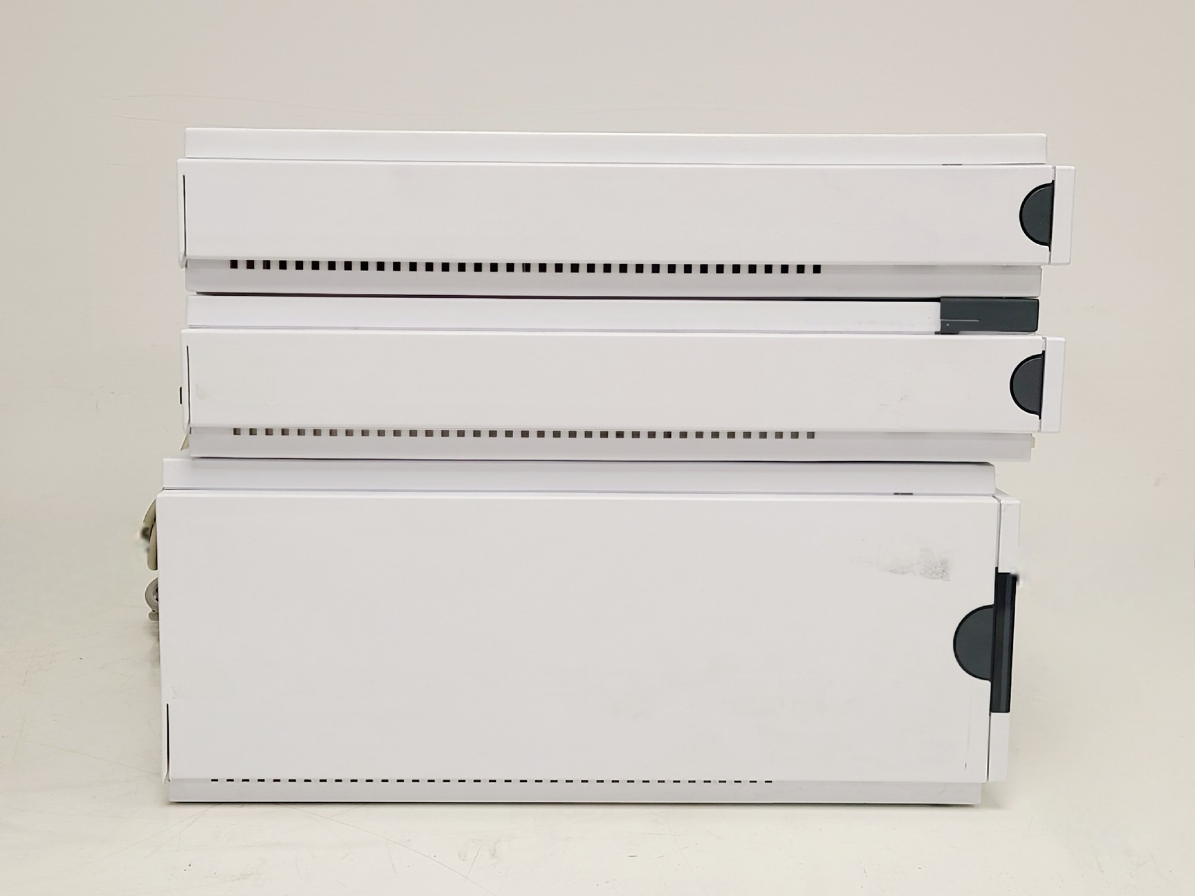 Image of Agilent 1200 Series System: G1379B, G1376A, G2226A, G4240A, G1377A and G4208A