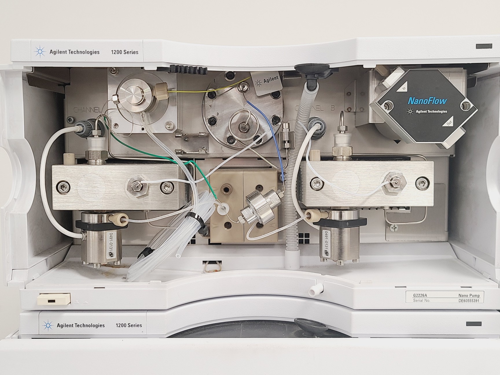 Image of Agilent 1200 Series System: G1379B, G1376A, G2226A, G4240A, G1377A and G4208A