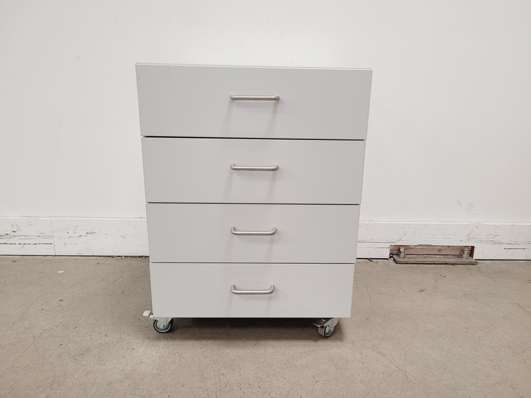 Image of Job Lot of 8 x Under-Bench Storage Units/Cupboards/Drawers