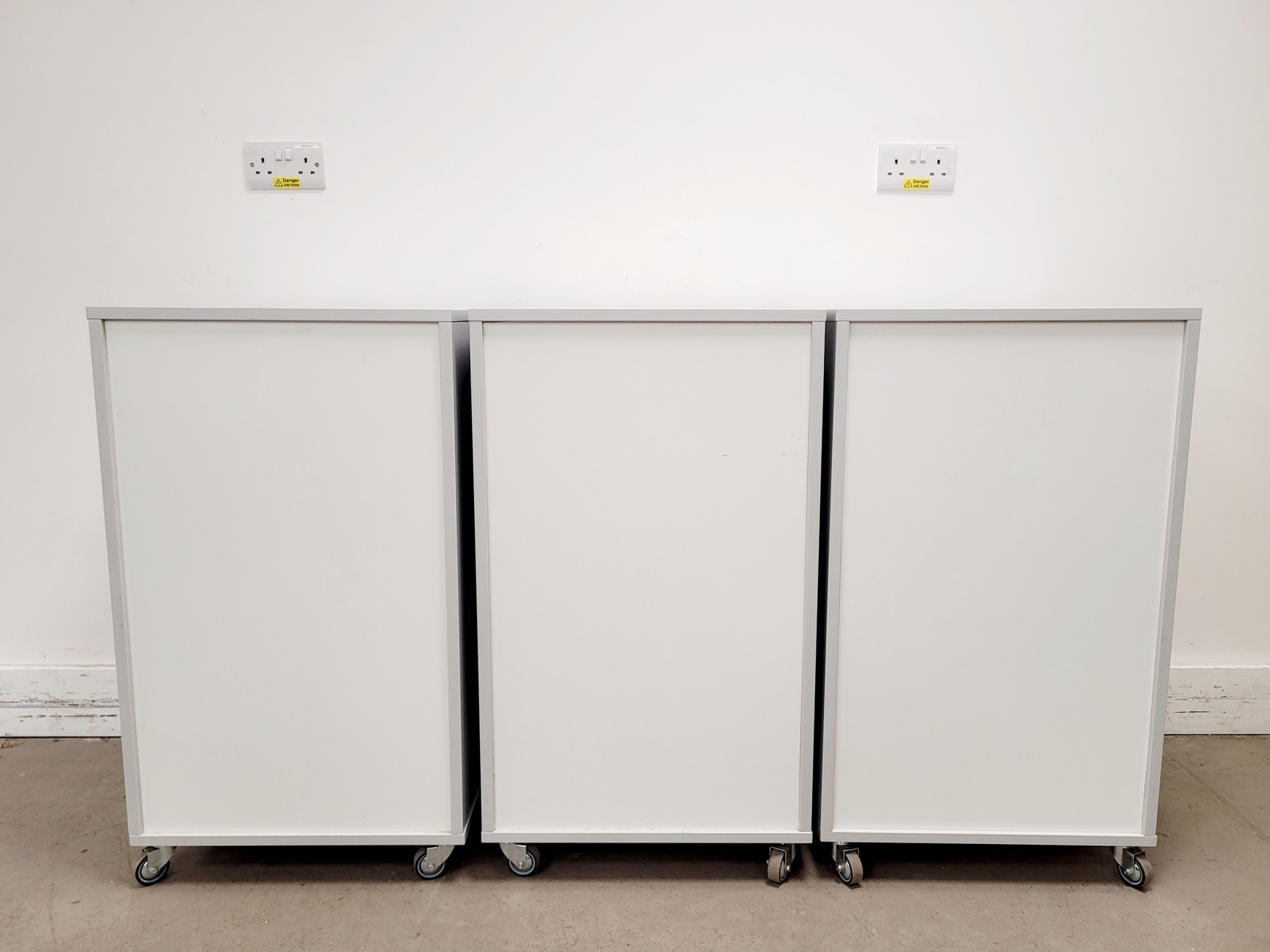 Image of Job Lot of 8 x Under-Bench Storage Units/Cupboards/Drawers