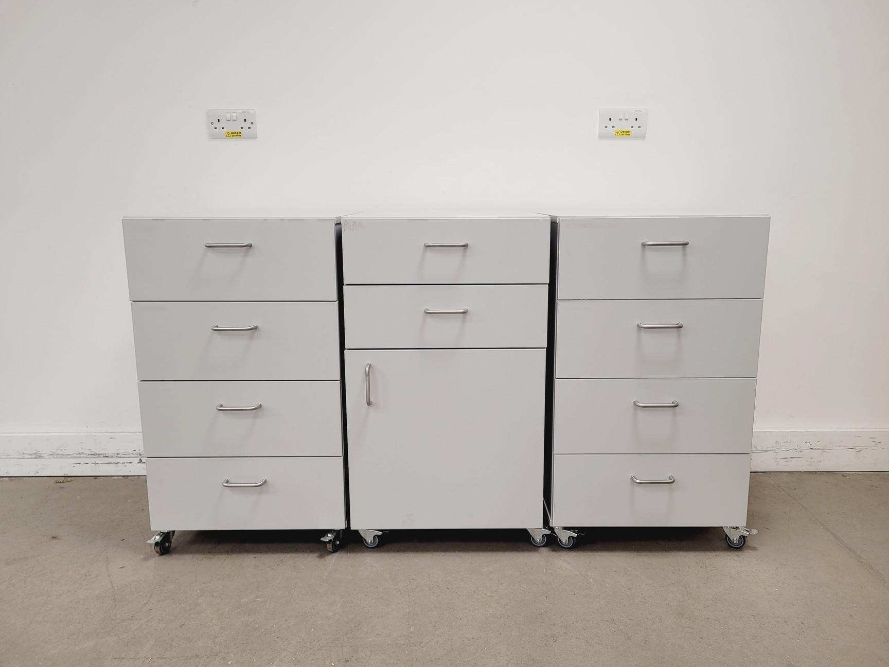 Image of Job Lot of 8 x Under-Bench Storage Units/Cupboards/Drawers