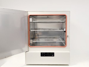 Thumbnail image of PHCBI MIR-H263-PE Incubator