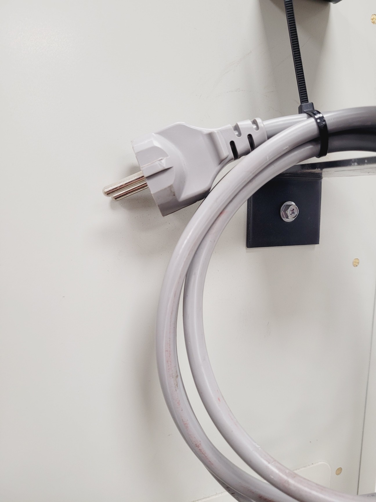 Image of Sanyo VIP Series MDF-U74V ULT -86 Ultra Low Temperature Freezer 2-Pin Lab