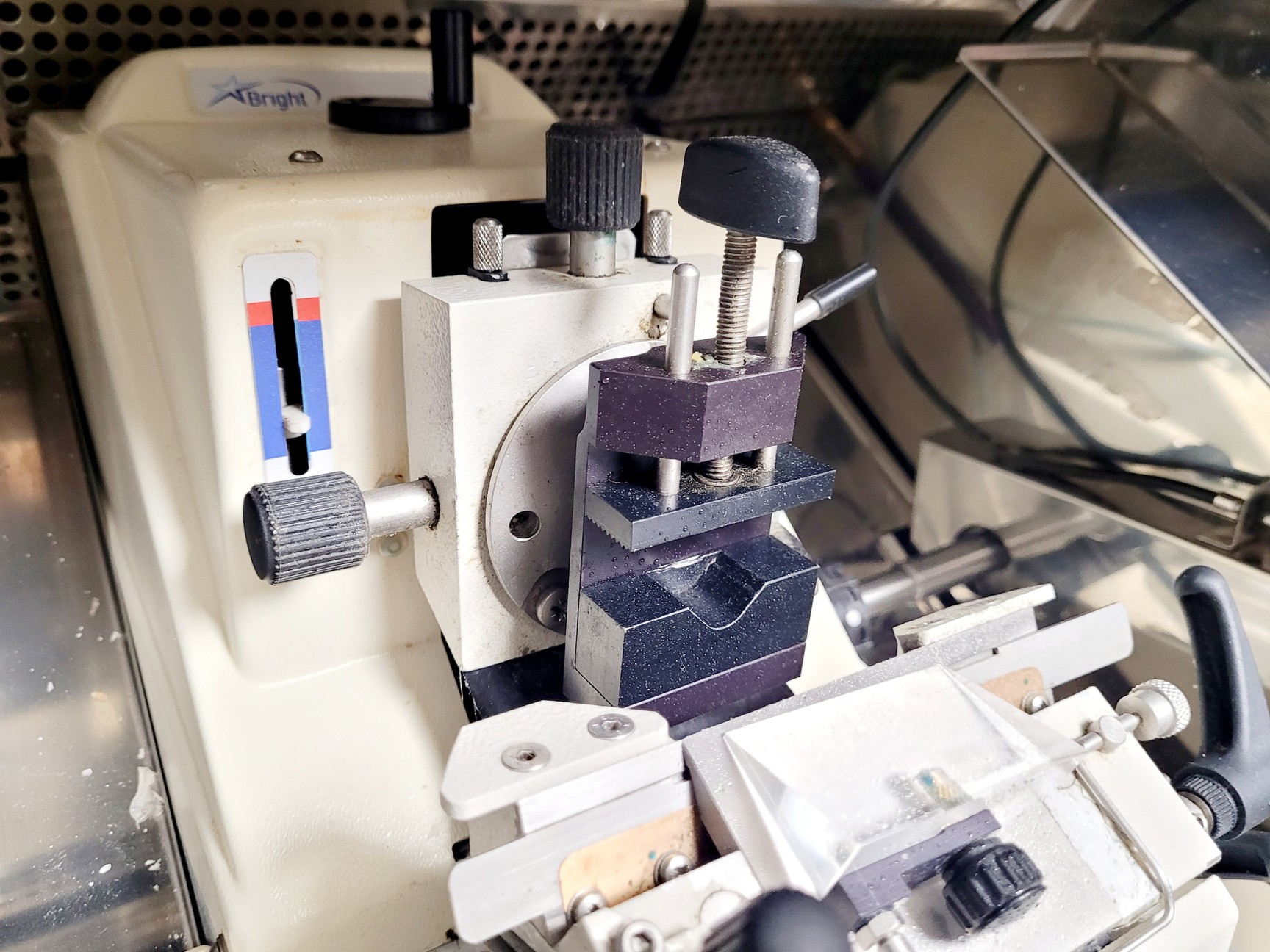 Image of Bright OTF 5000 Cryostat Microtome