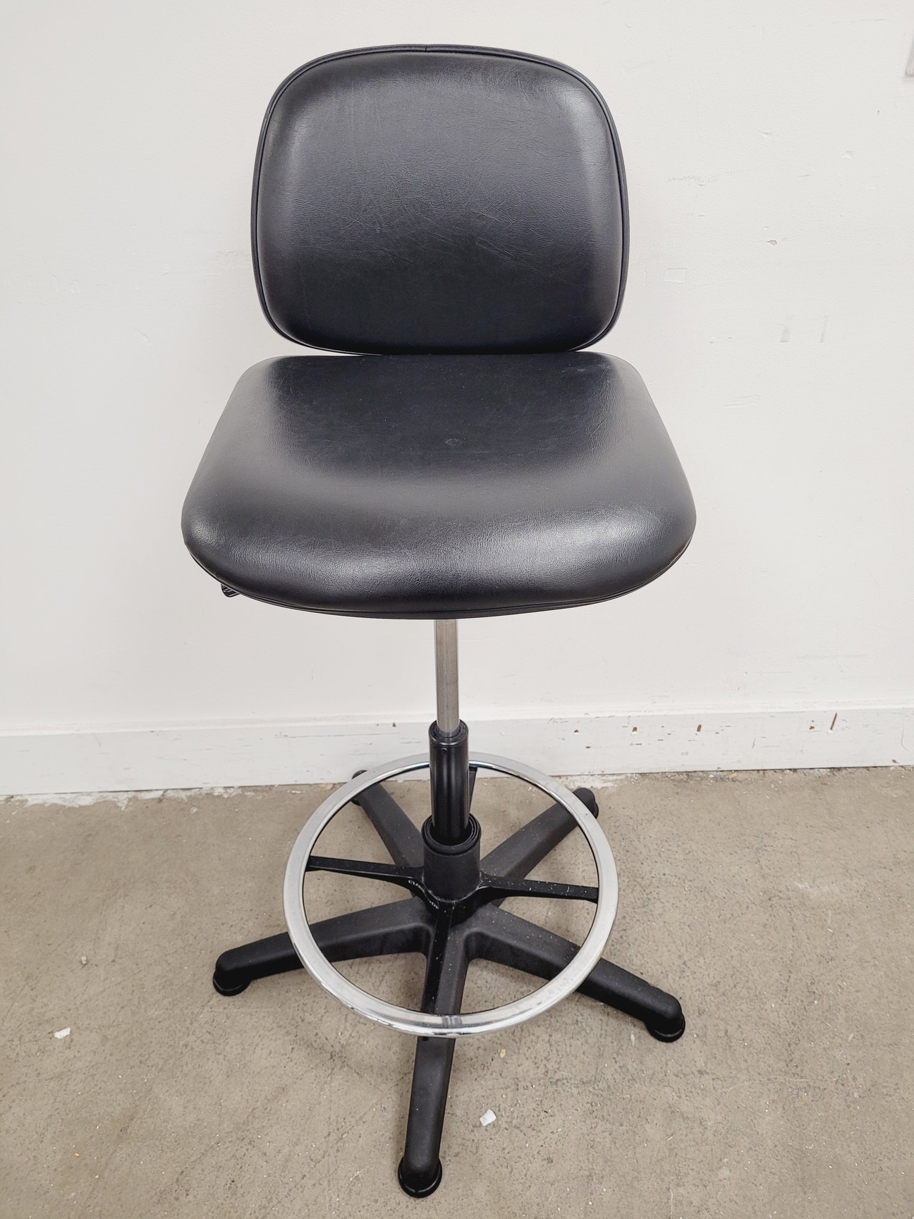 Image of Job Lot of 5 Black Laboratory Stools