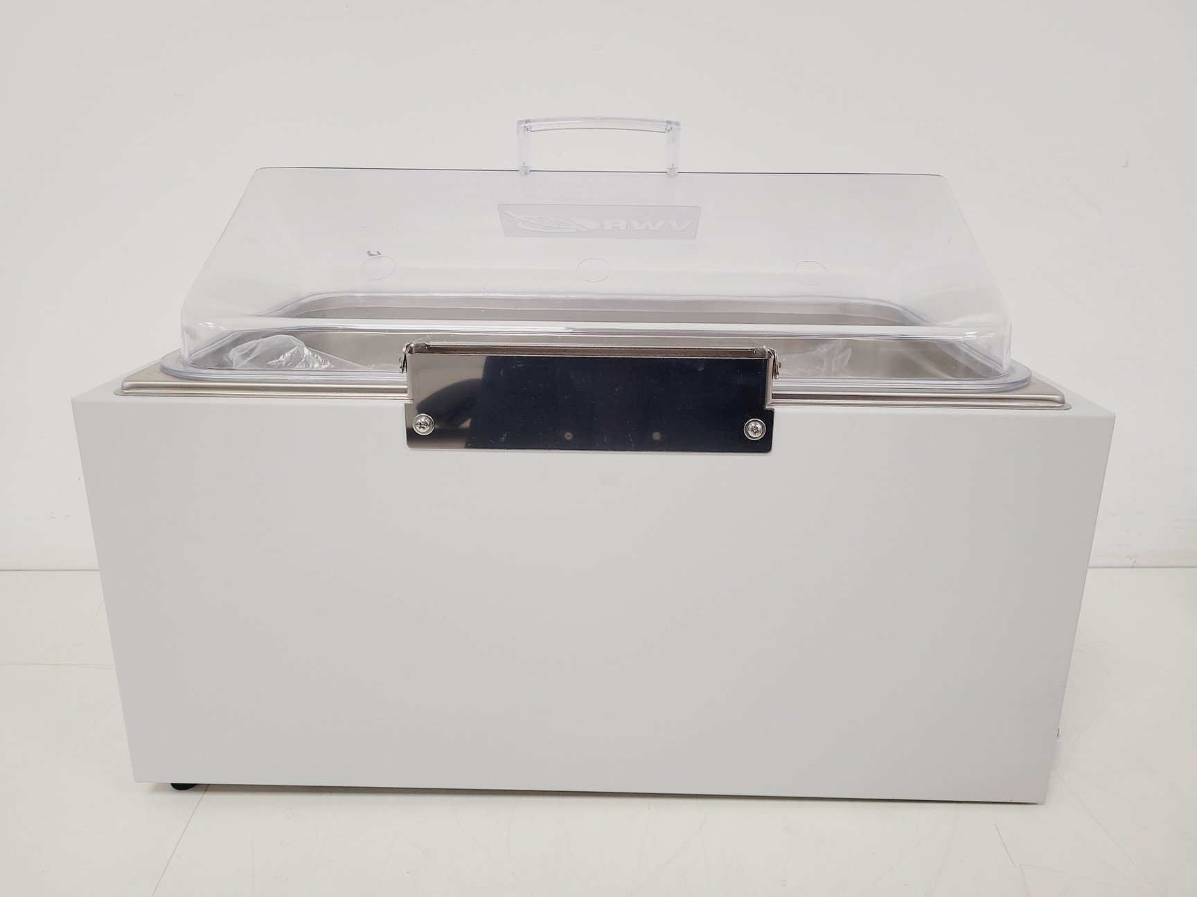 Image of VWR 26L Water/Bead Bath 26L CAT NO. 462-0559 w/ Thermo Fisher Lab Armour Beads