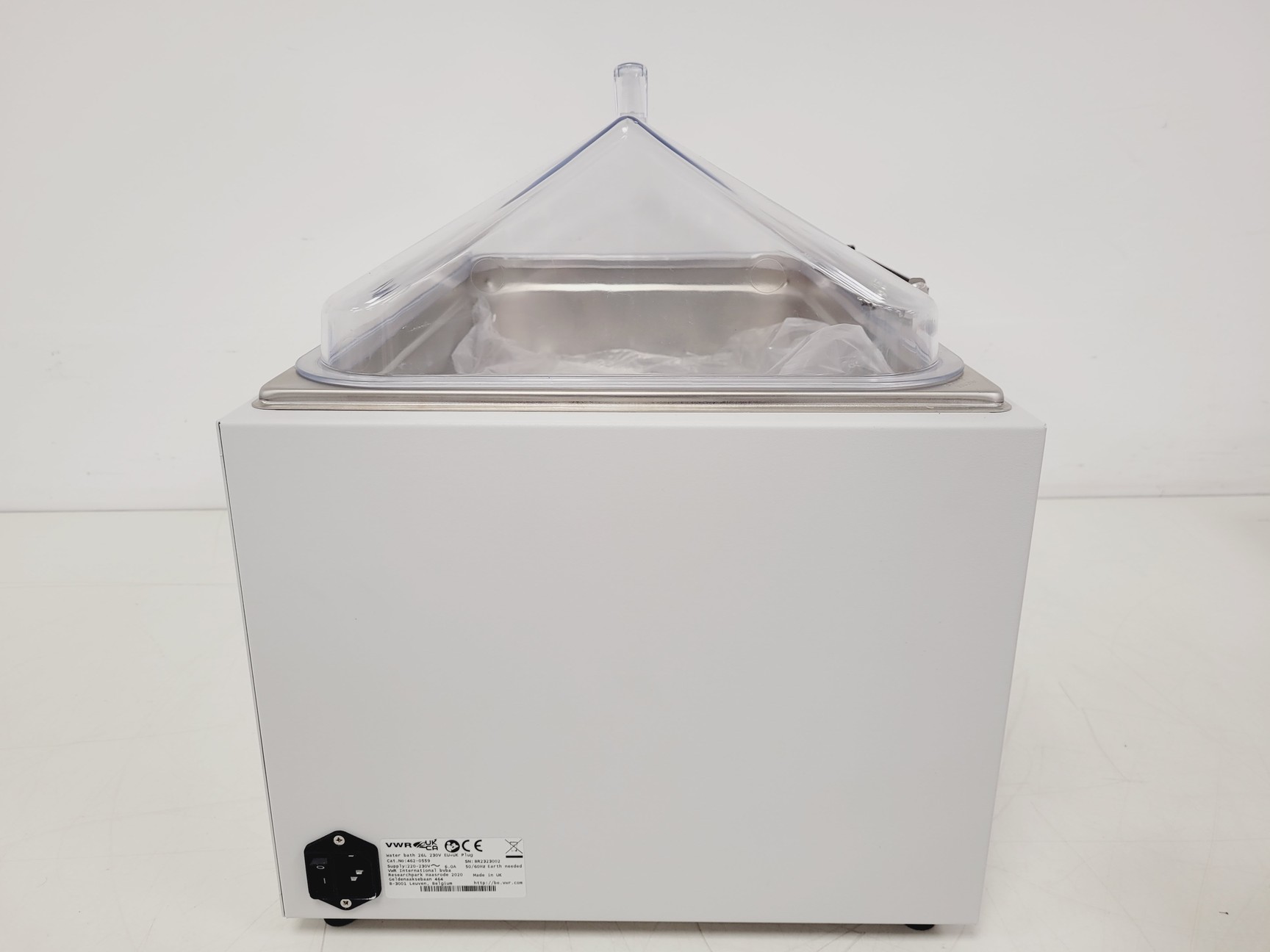 Image of VWR 26L Water/Bead Bath 26L CAT NO. 462-0559 w/ Thermo Fisher Lab Armour Beads