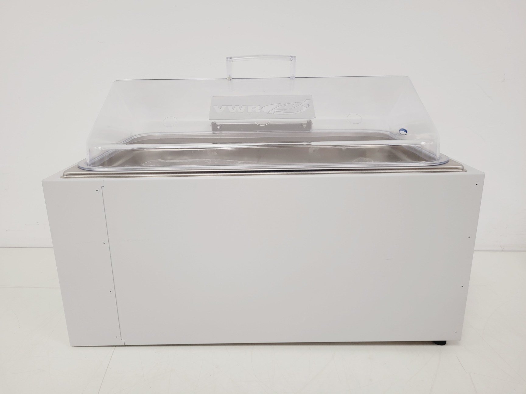 Image of VWR 26L Water/Bead Bath 26L CAT NO. 462-0559 w/ Thermo Fisher Lab Armour Beads