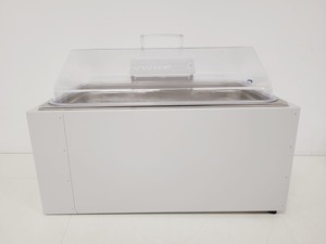 Thumbnail image of VWR 26L Water/Bead Bath 26L CAT NO. 462-0559 w/ Thermo Fisher Lab Armour Beads