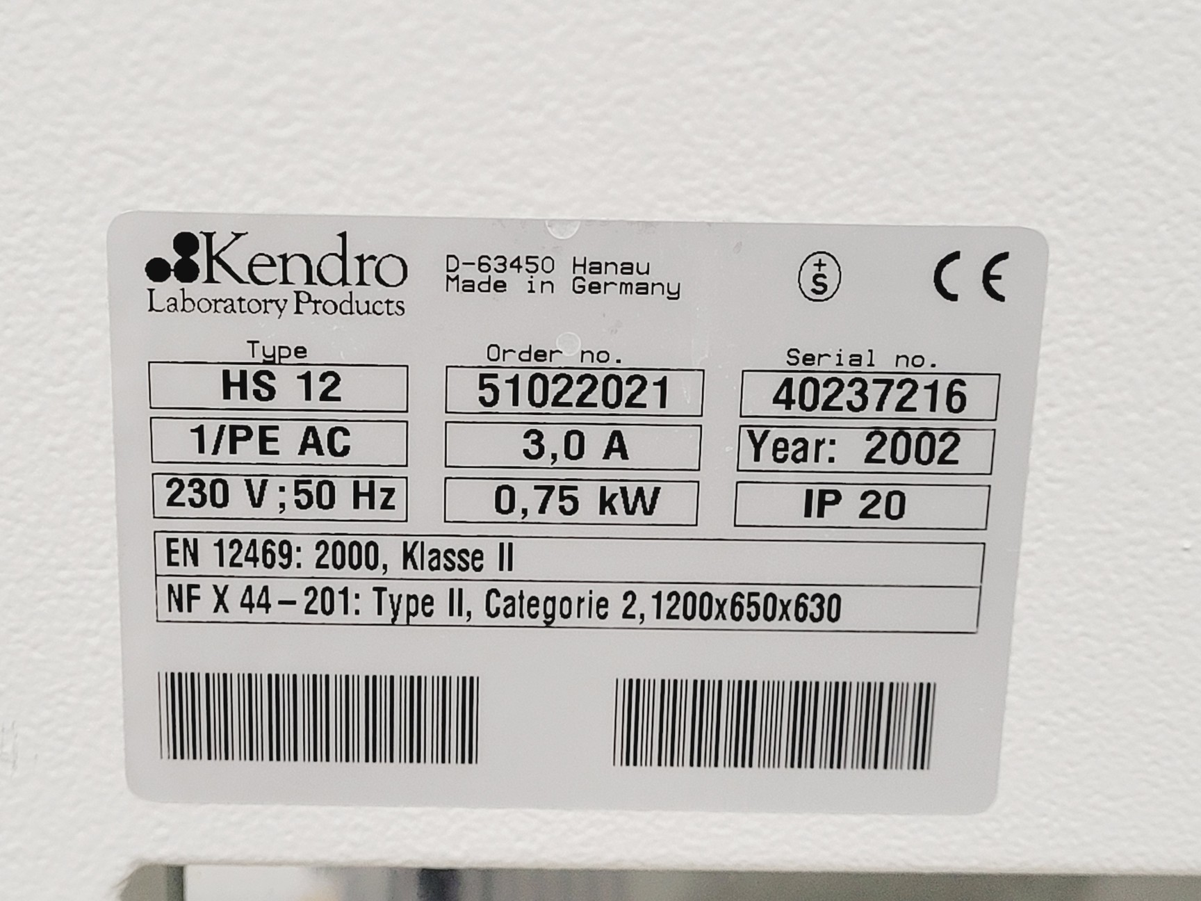 Image of Kendro Heraeus HeraSafe HS 12 Class 2 Biological Safety Cabinet