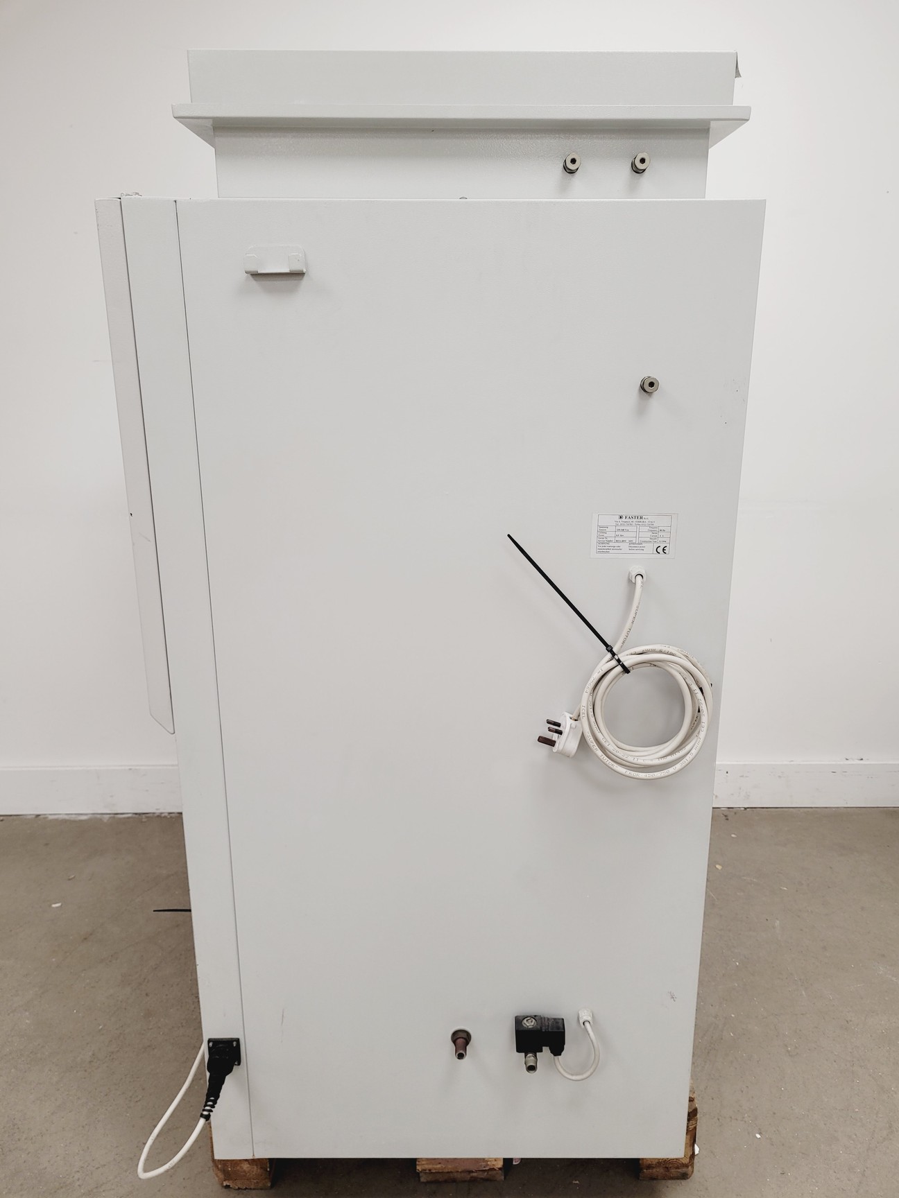 Image of Faster BHA 48 Class 2 Biological Safety Cabinet