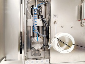 Thumbnail image of Homogenising Systems Ltd Stansted 'Pressure Cell' Homogeniser Model: FPG12805