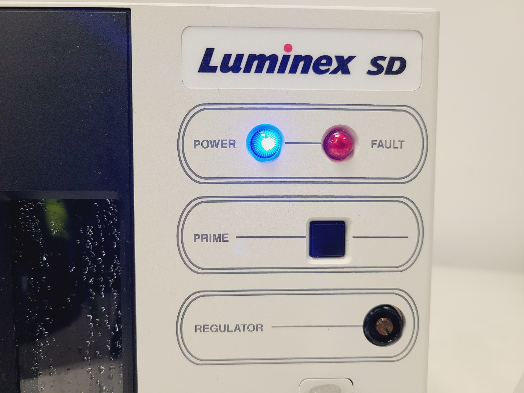 Image of Invitrogen Luminex 100/200, XYP, SD and PC System w/ Software Lab