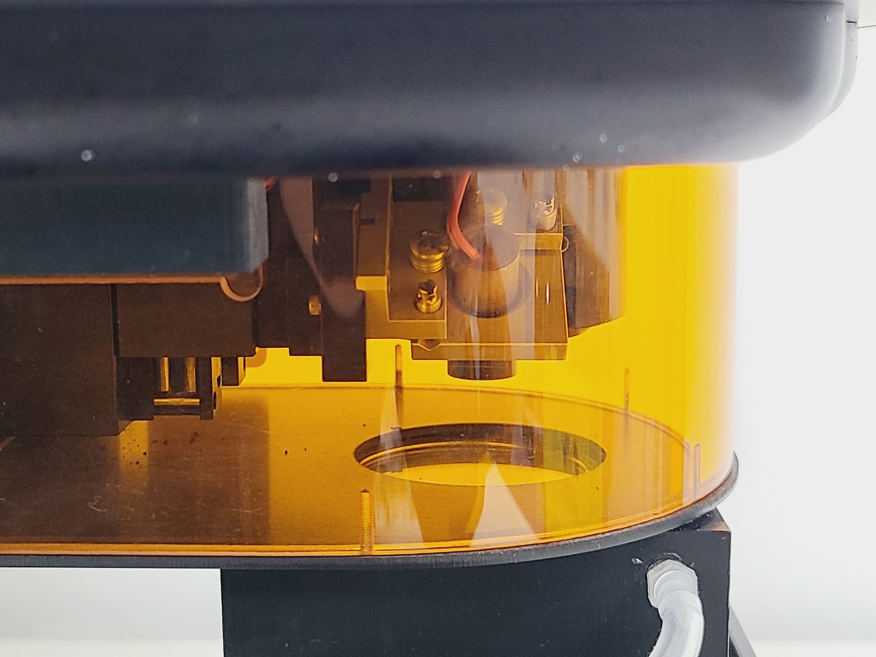 Image of New Wave Research Model UP-213 with Tempest 20Hz Laser Ablation System Lab