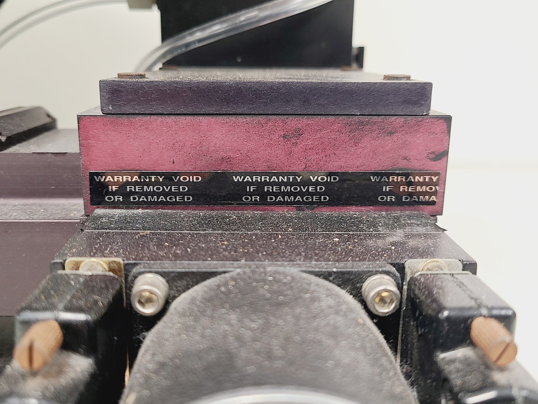 Image of New Wave Research Model UP-213 with Tempest 20Hz Laser Ablation System Lab