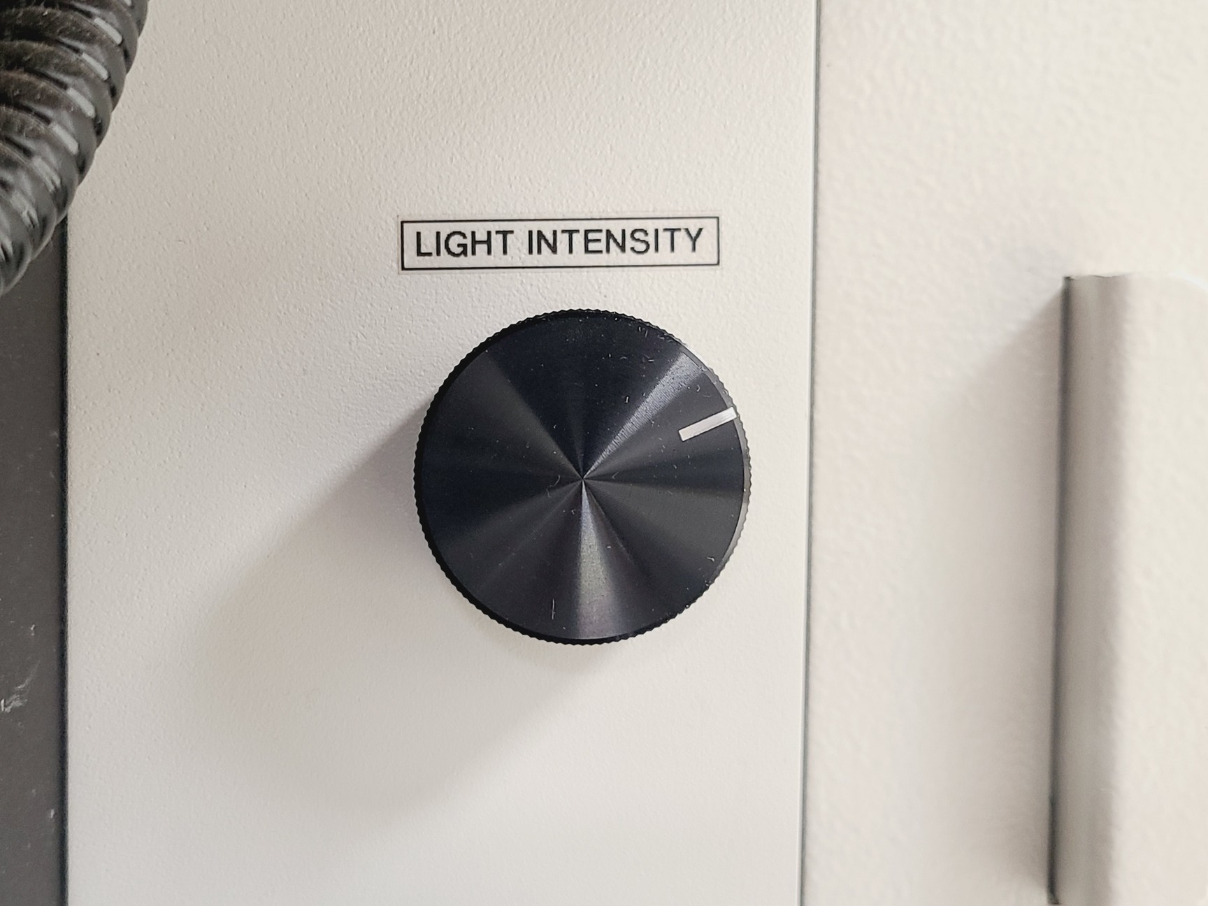 Image of New Wave Research Model UP-213 with Tempest 20Hz Laser Ablation System Lab