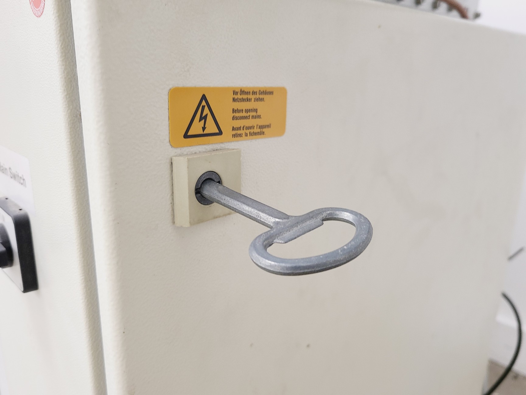 Image of MBraun LabMaster 130 Glove Box Lx95 Wx255 Hx192 Spares/Repair Lab