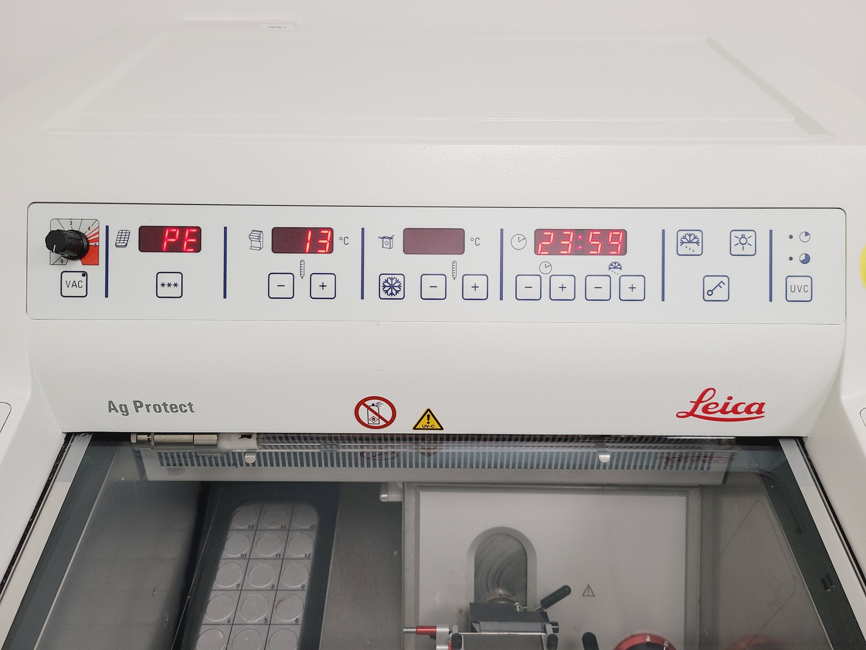 Image of Leica CM 1950 Microtome Cryostat Lab