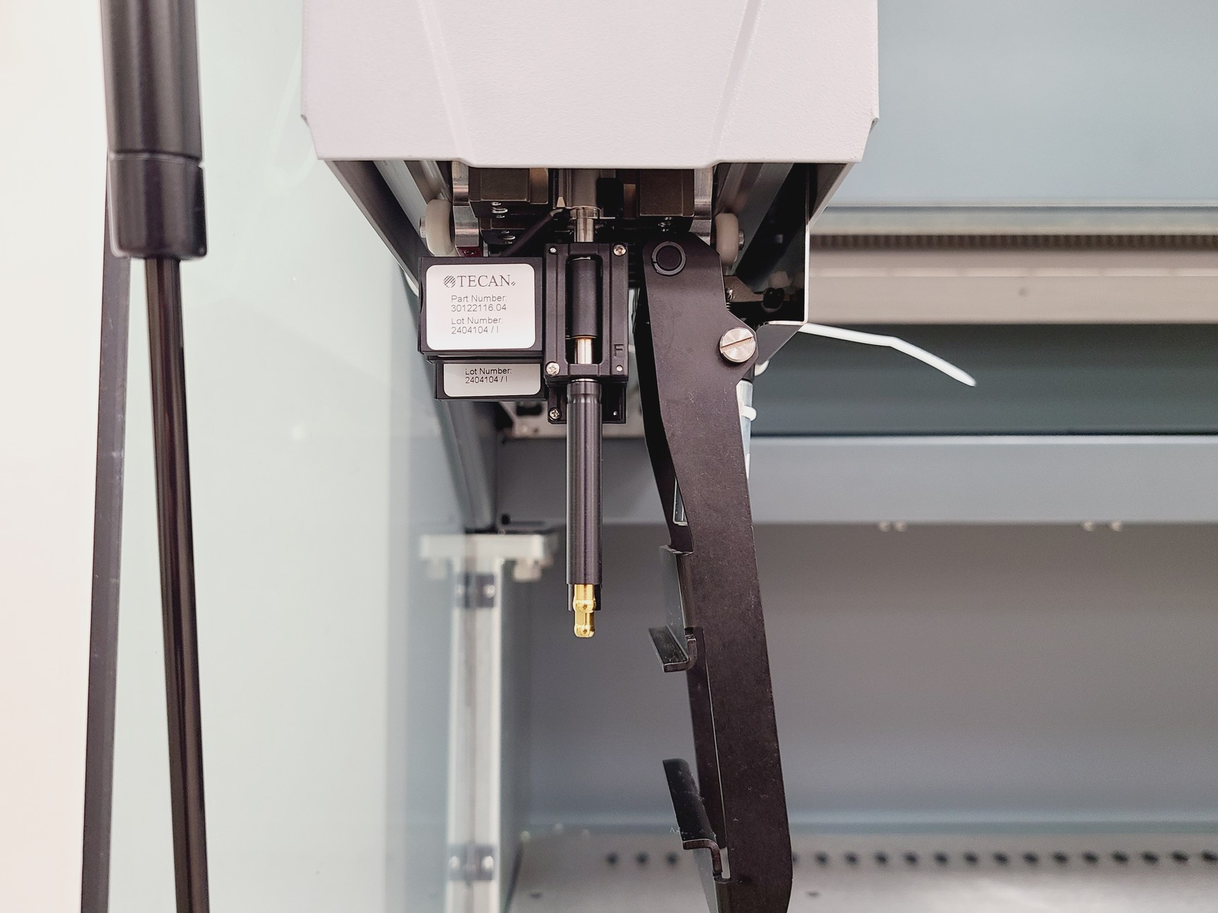 Image of Tecan Freedom EVO-2 200 w/ Infinite 200, Chameleon XT, SPAN-8 Lab