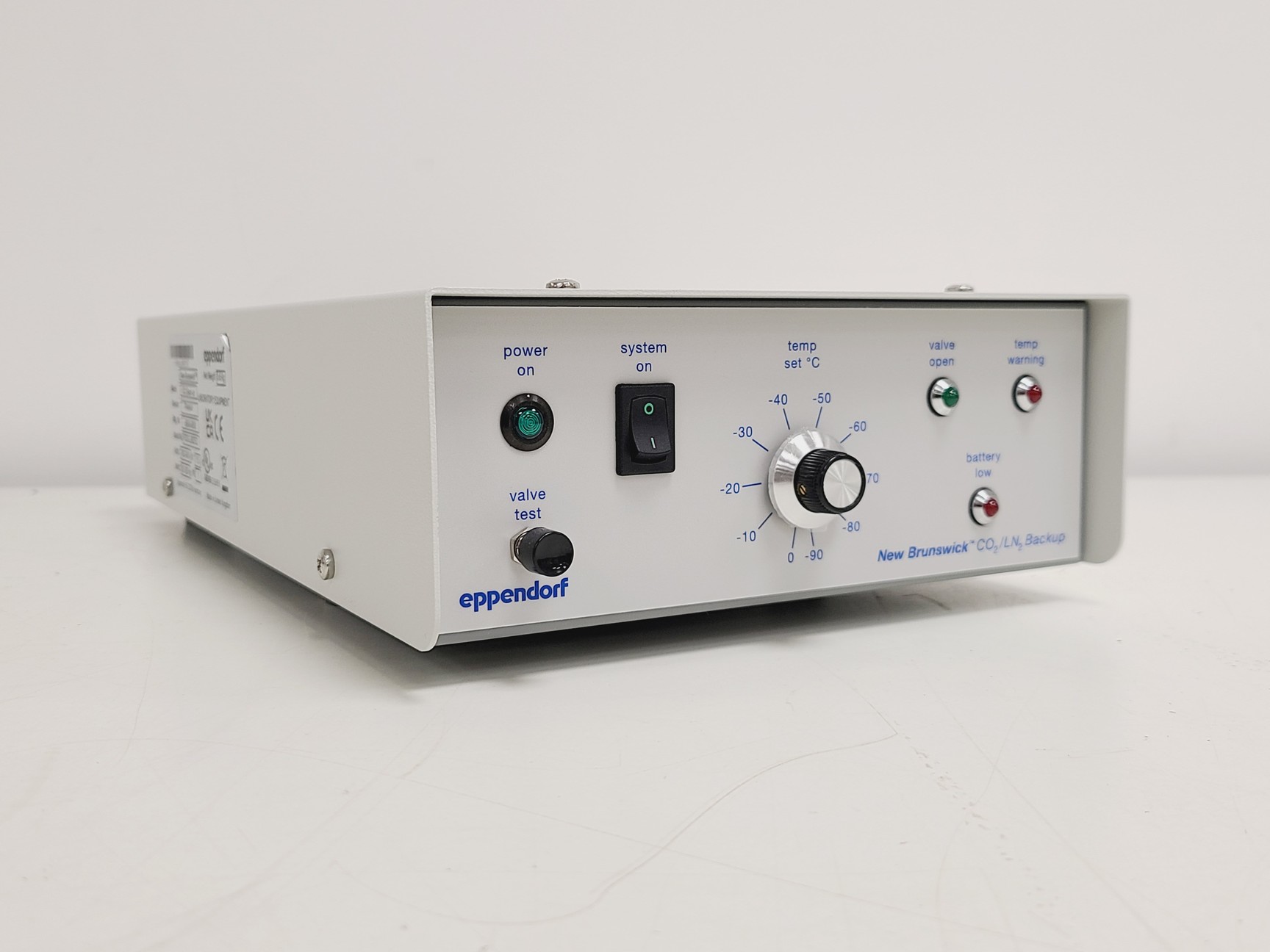 Image of Eppendorf CryoCube F570n with Premium Version CO2 Backup Lab