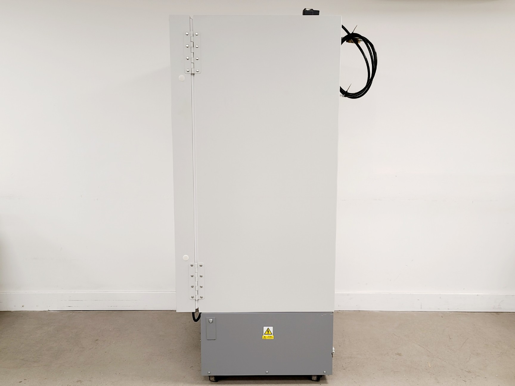 Image of Eppendorf CryoCube F570n with Premium Version CO2 Backup Lab