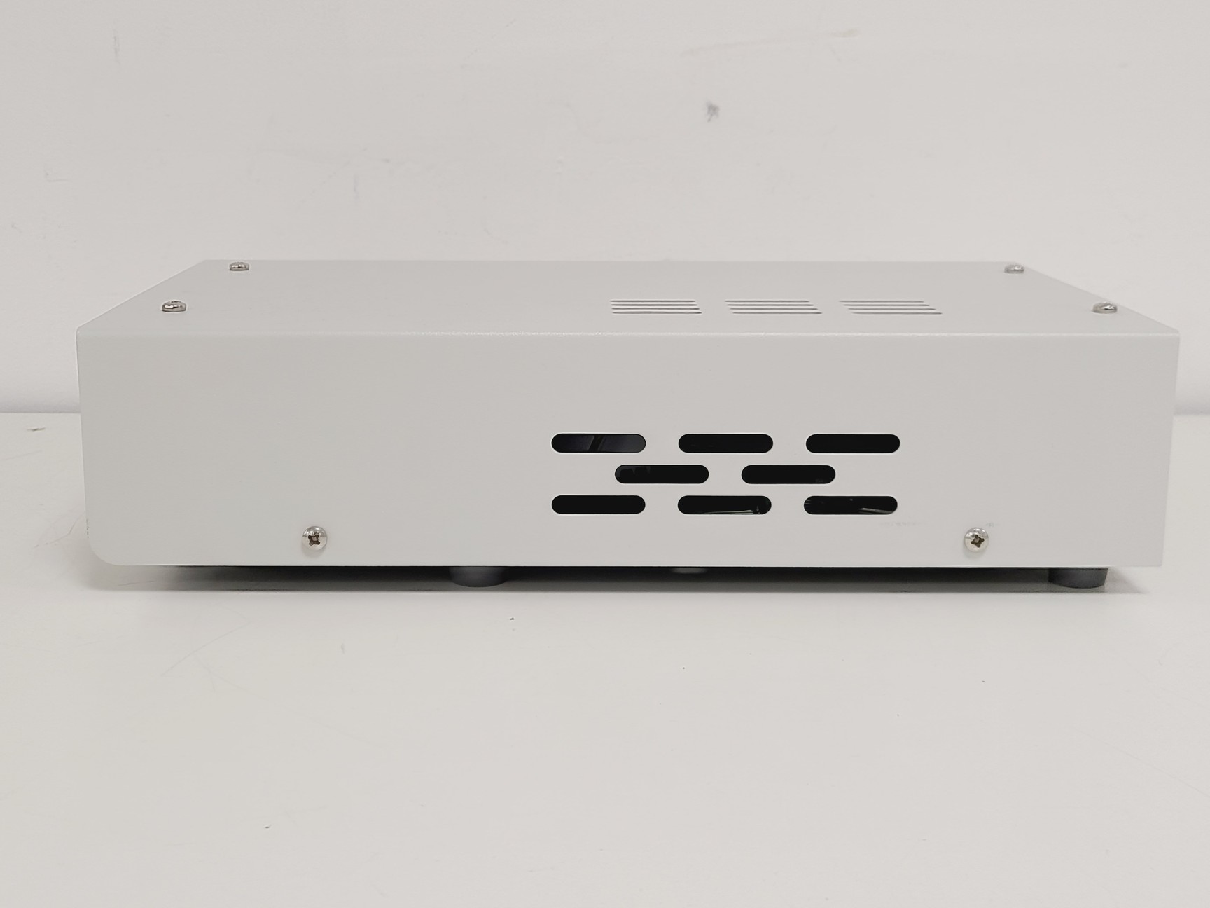 Image of Eppendorf CryoCube F570h with Premium Version CO2 Backup Lab