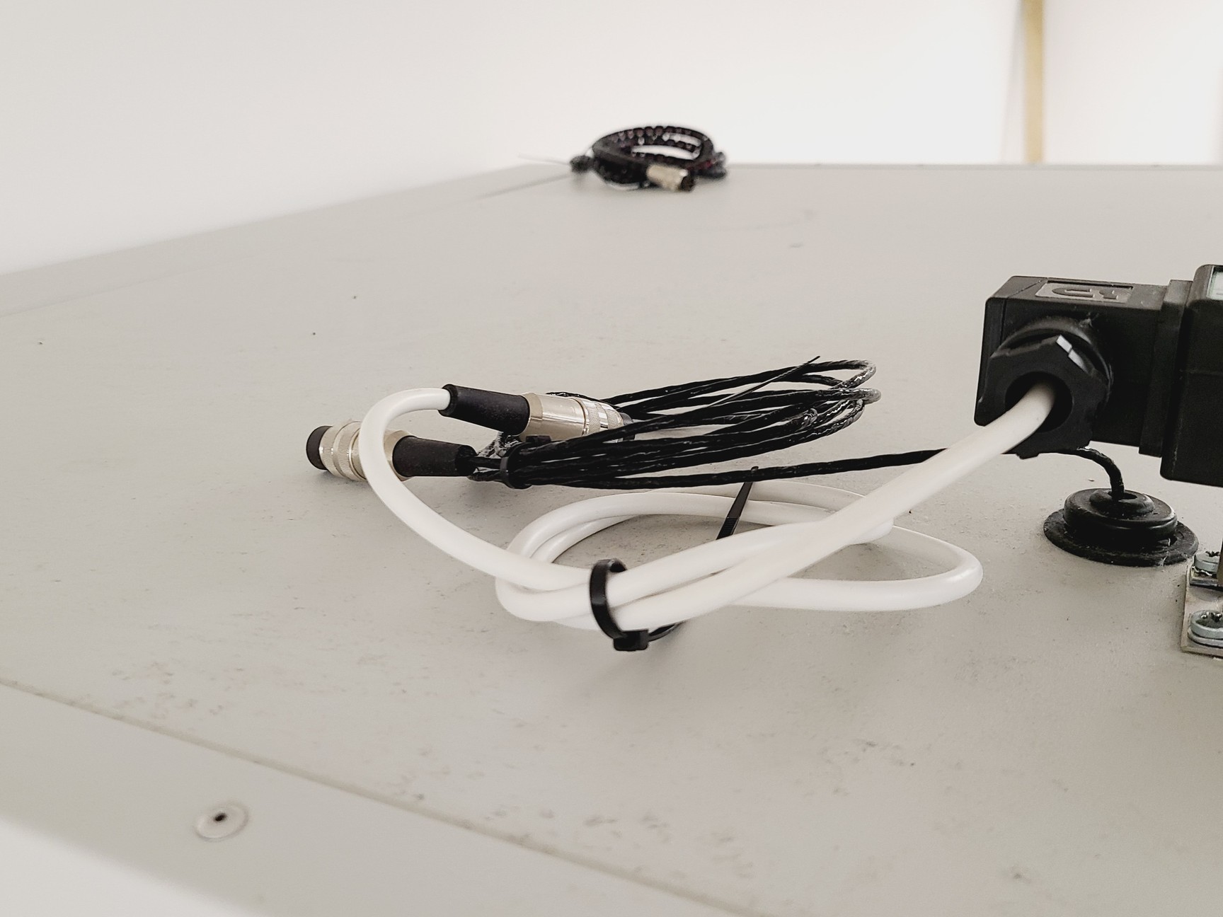 Image of Eppendorf CryoCube F570h with Premium Version CO2 Backup Lab