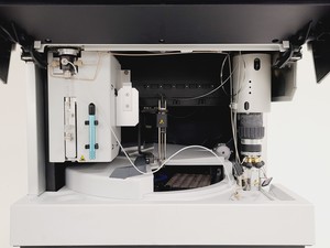 Thumbnail image of Thermo Scientific Dionex UltiMate 3000 System w/ RS Pump, Autosampler, TCC & DAD