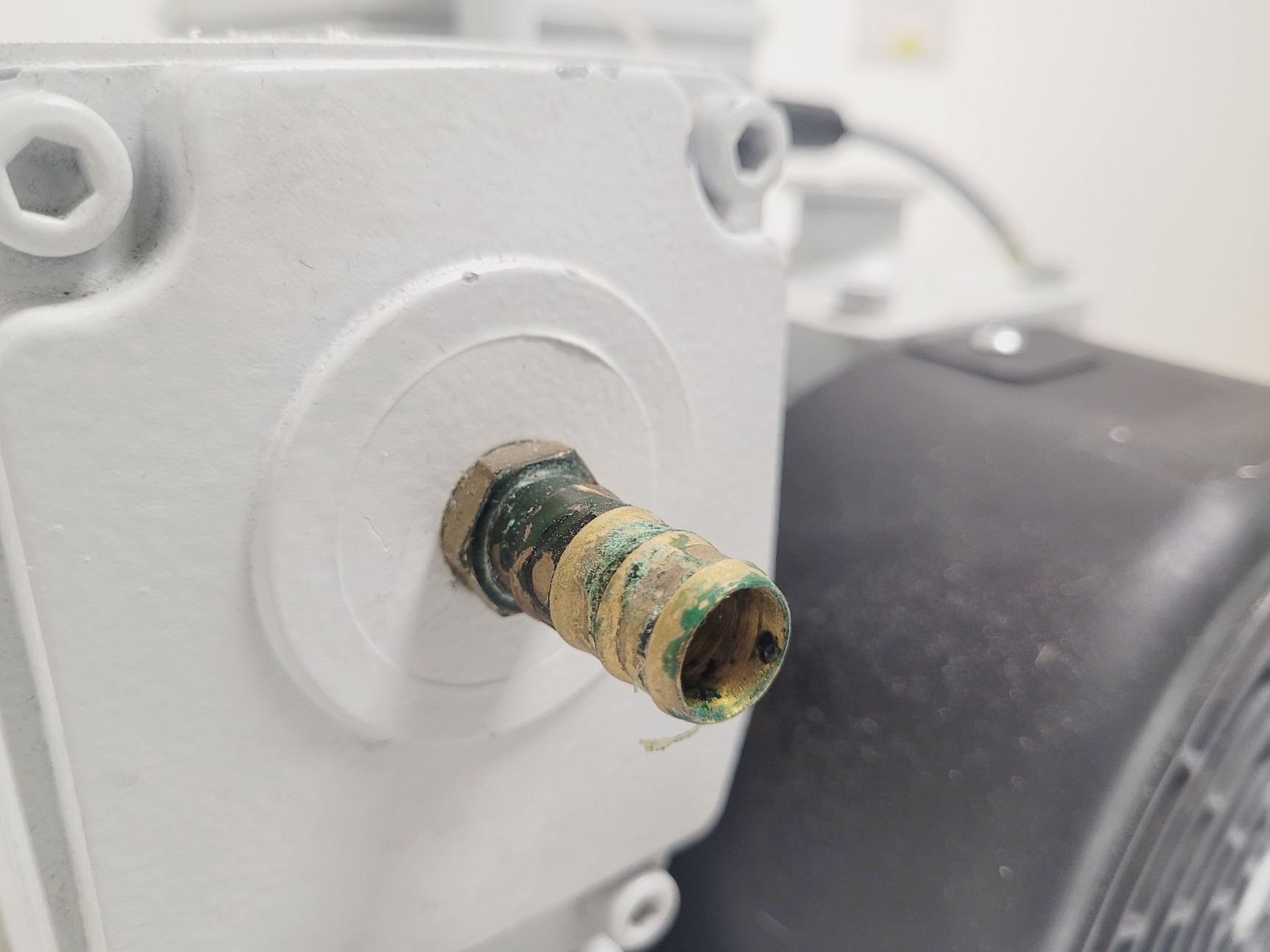 Image of Leybold SOGEVAC SV40 BI Single Stage Oil Sealed Rotary Vane Vacuum Pump