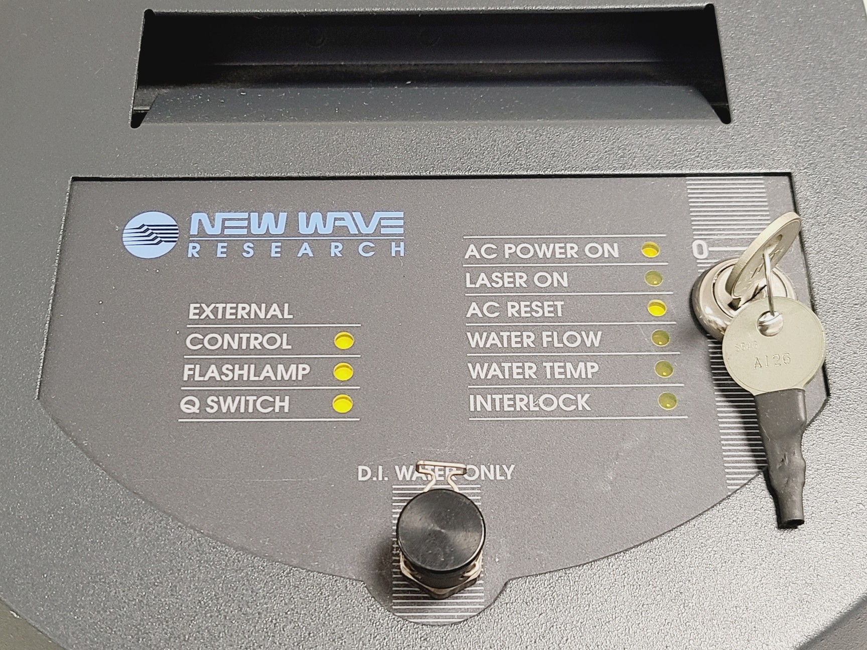 Image of New Wave Research Model UP-213 with Tempest 20Hz Laser Ablation System Lab