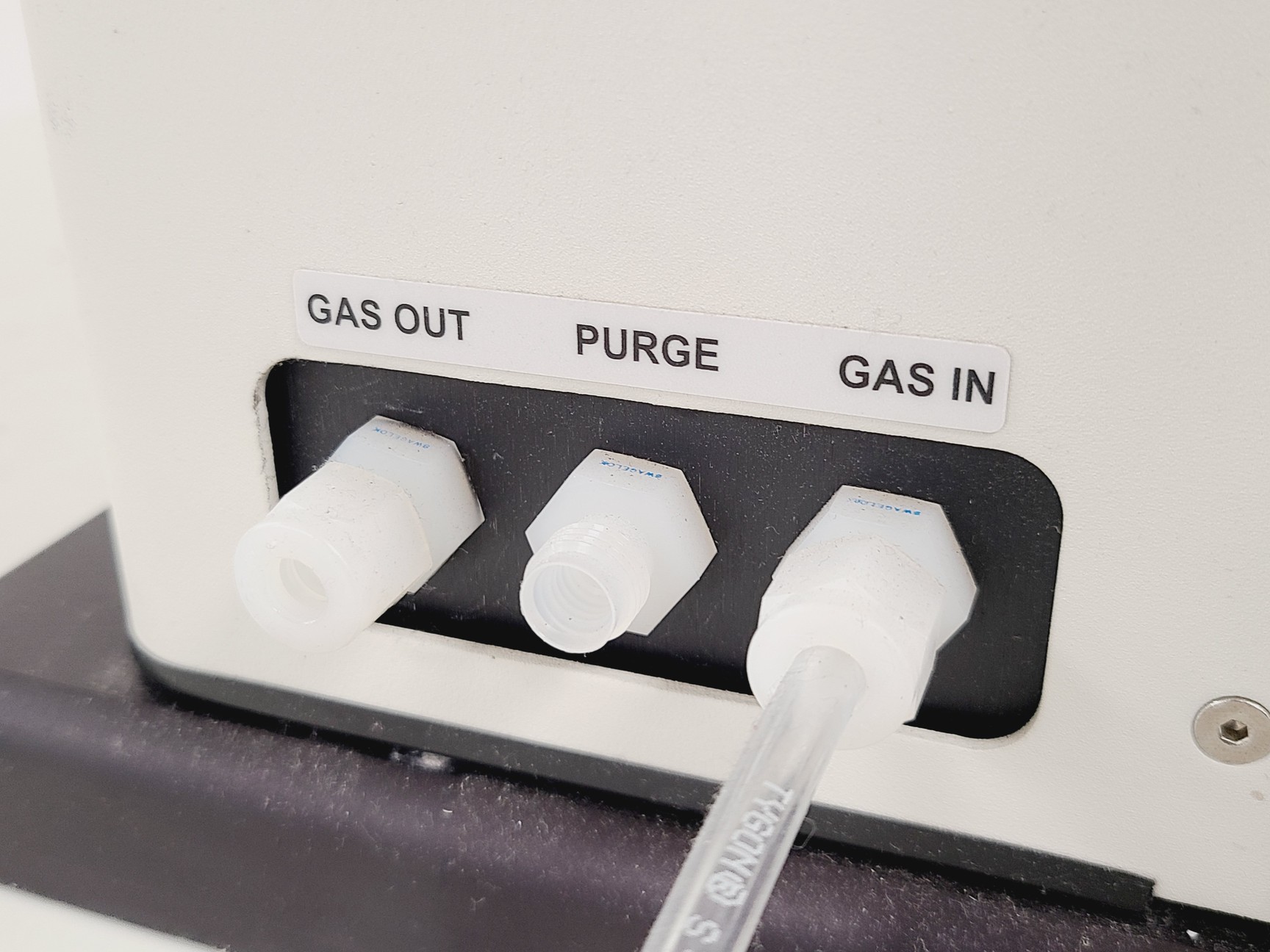 Image of New Wave Research Model UP-213 with Tempest 20Hz Laser Ablation System Lab