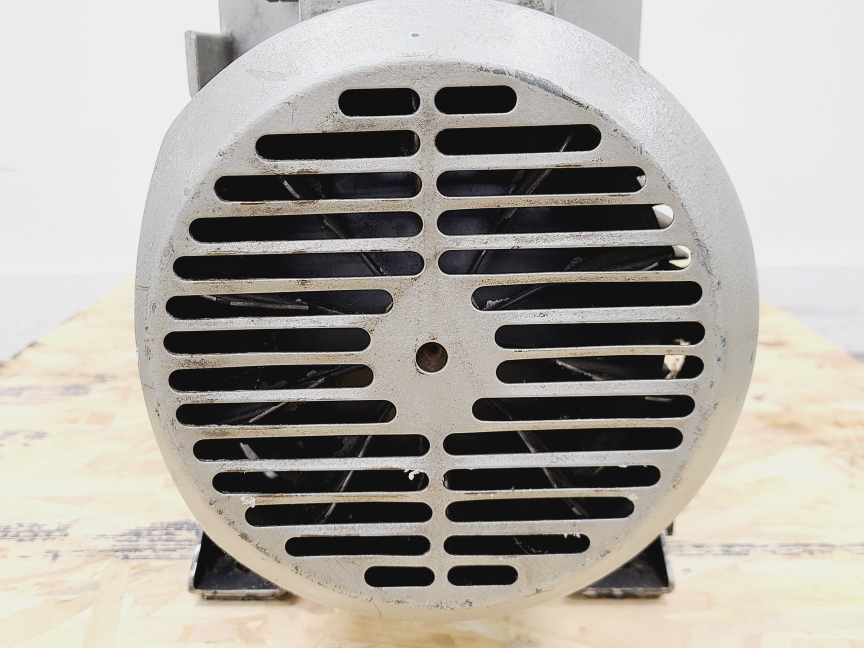 Image of Edwards 80 Two Stage Rotary Vane Pump