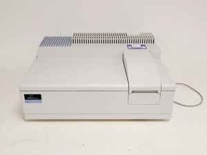 Thumbnail image of PerkinElmer Lambda 35 UV/VIS Spectrophotometer 