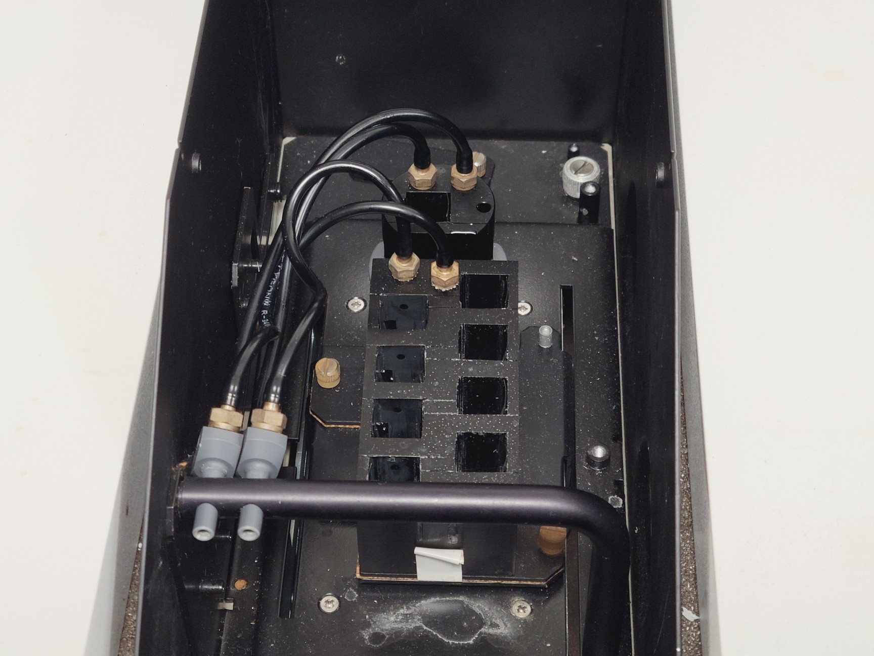 Image of PerkinElmer Lambda 35 UV/VIS Spectrophotometer 