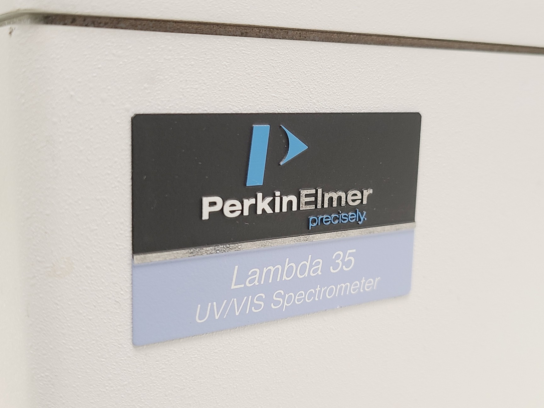 Image of PerkinElmer Lambda 35 UV/VIS Spectrophotometer 