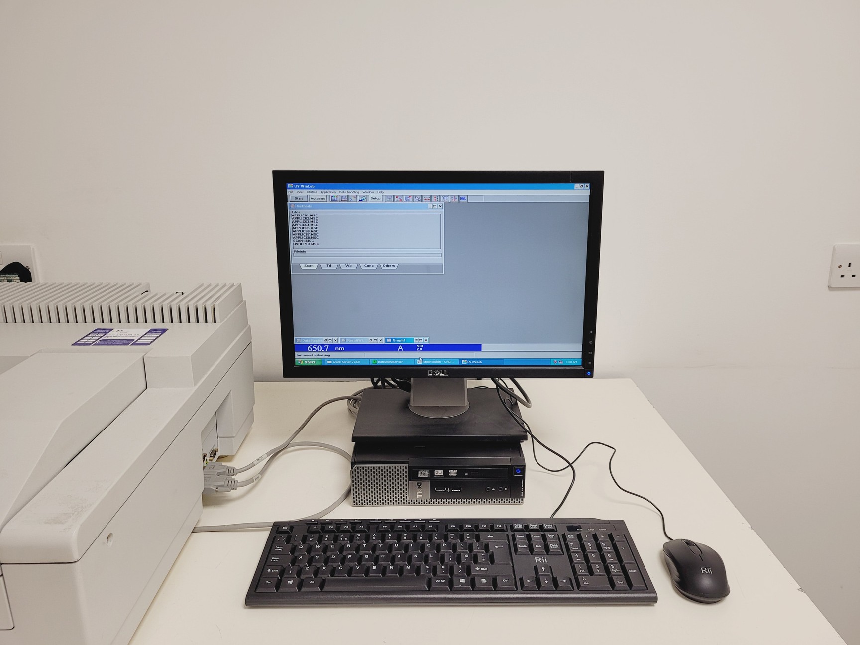 Image of Perkin Elmer Lambda 35 UV/VIS Spectrophotometer w/ PC & Software