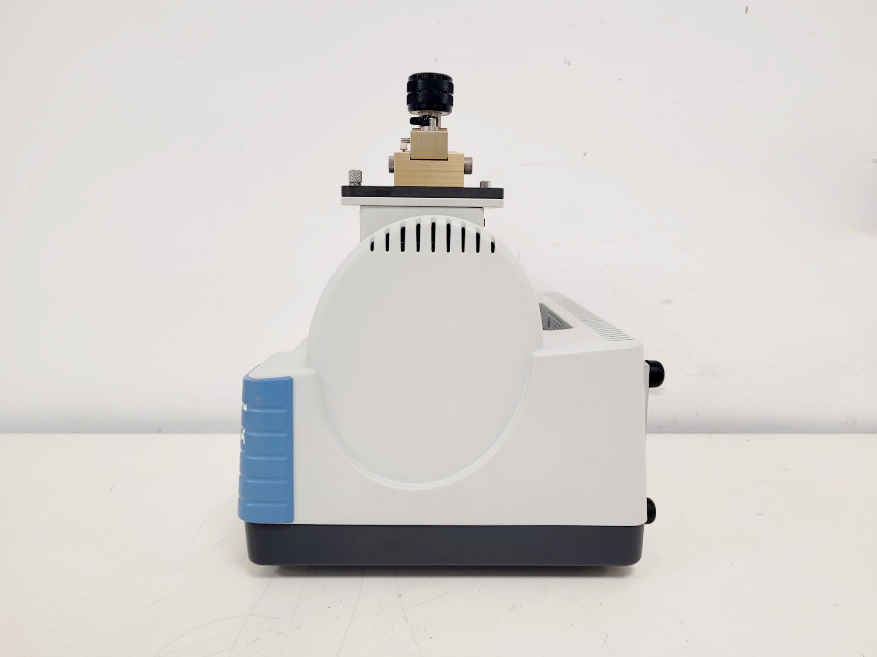 Image of Thermo Scientific Nicolet iS5 FT-IR Spectrometer