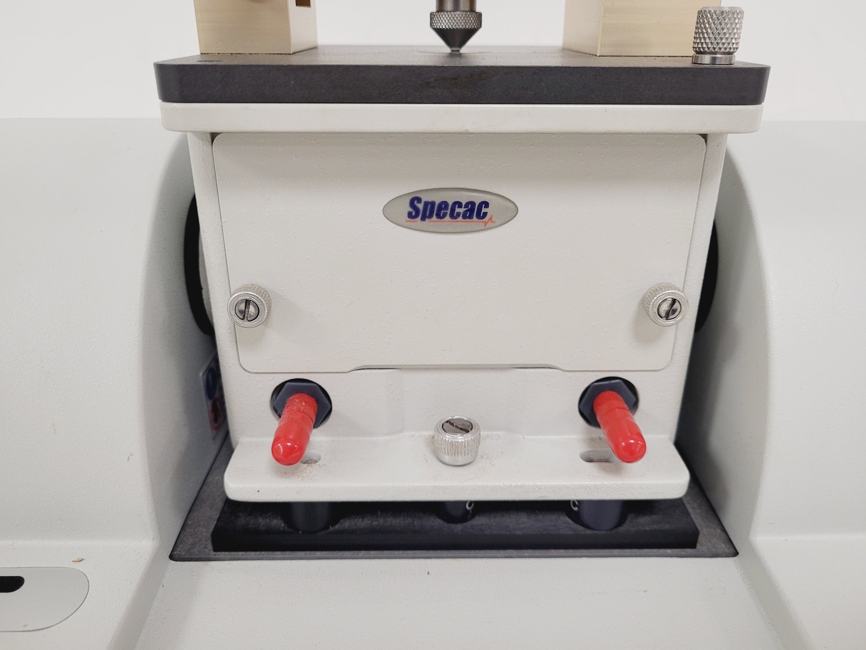 Image of Thermo Scientific Nicolet iS5 FT-IR Spectrometer