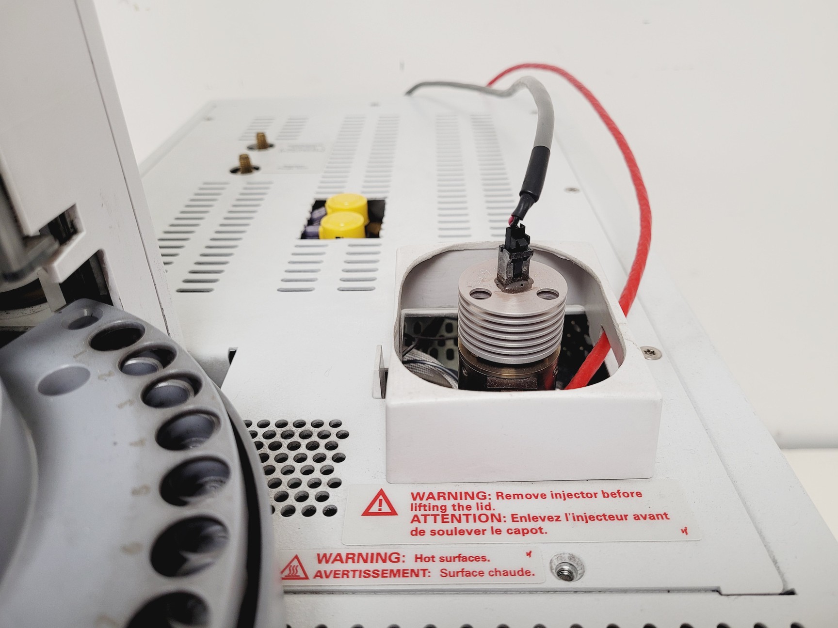 Image of Agilent 6850 Network GC System With 6850 Series Auto Sampler