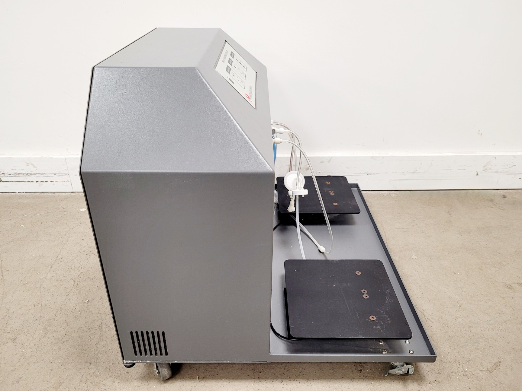 Image of DakoCytomation CyAn ADP Flow Cytometer with SMS & PC