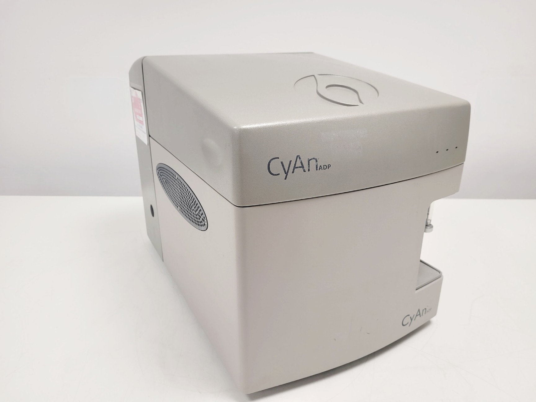 Image of DakoCytomation CyAn ADP Flow Cytometer with SMS & PC