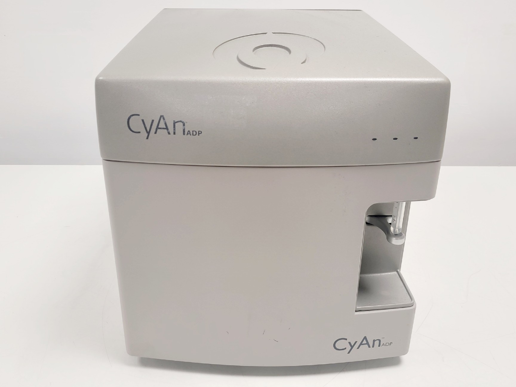 Image of DakoCytomation CyAn ADP Flow Cytometer with SMS & PC