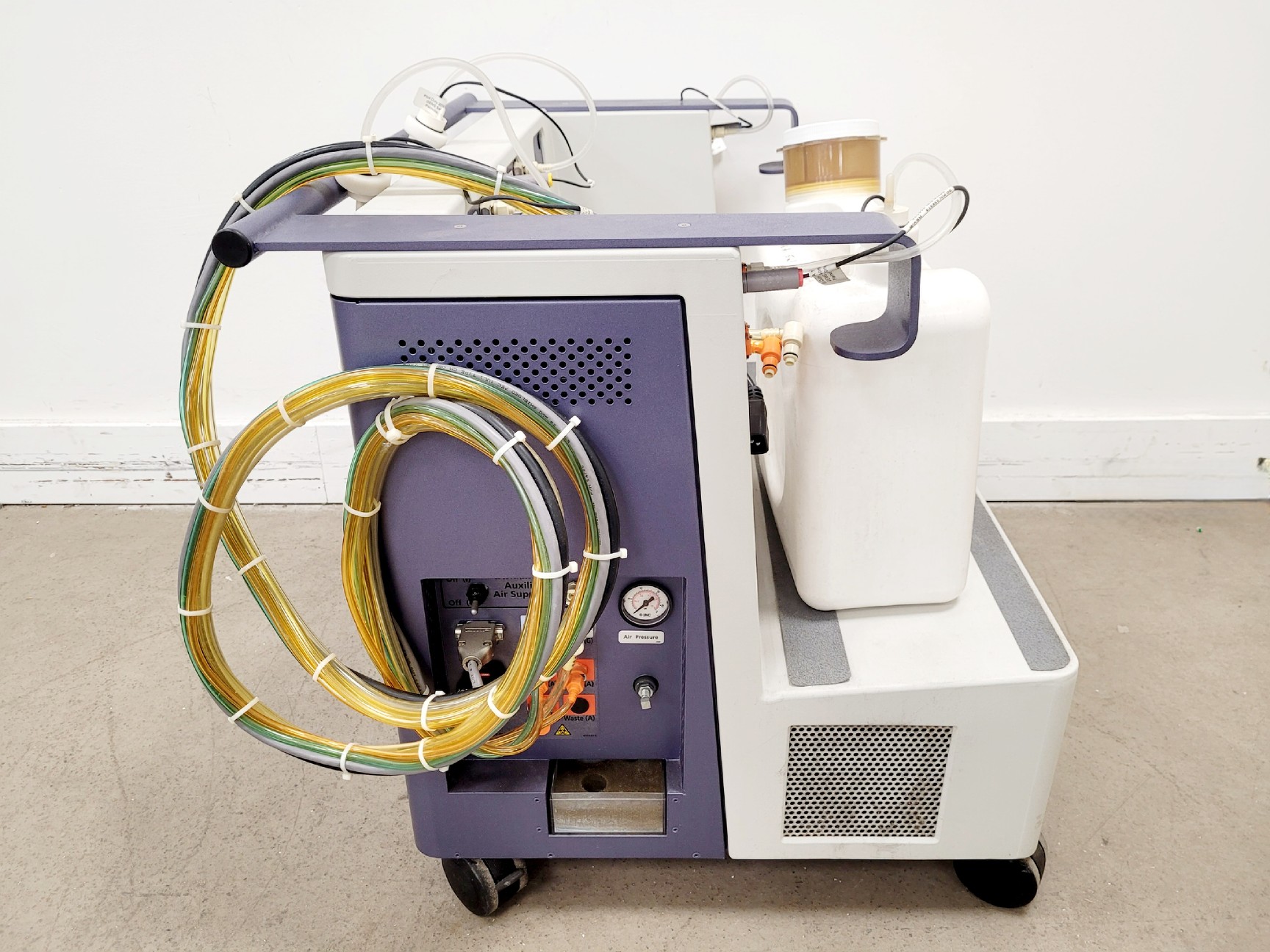 Image of BD FACSCanto II Flow Cytometer with Fluidics Cart Lab