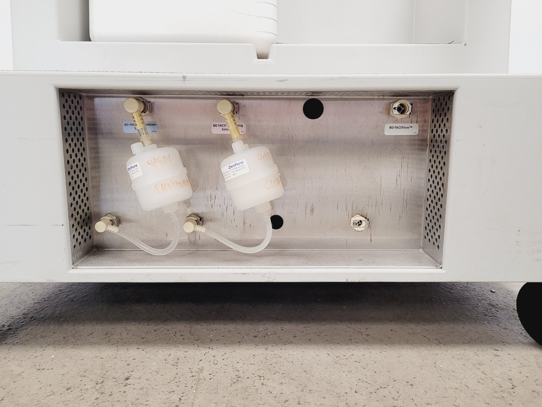 Image of BD FACSCanto II Flow Cytometer with Fluidics Cart Lab