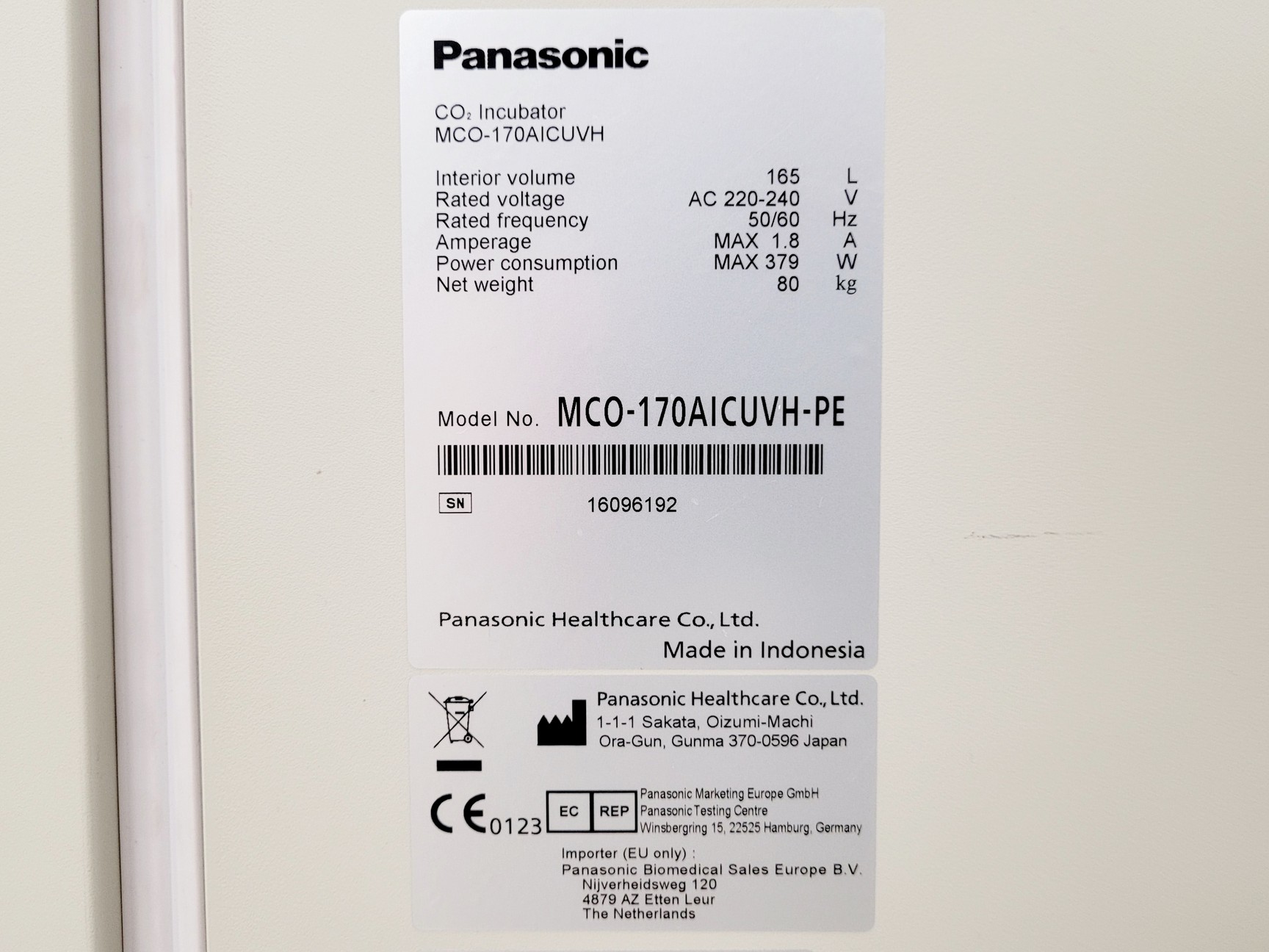 Image of Panasonic MCO-170AICUVH-PE IncuSafe CO2 Incubator Lab