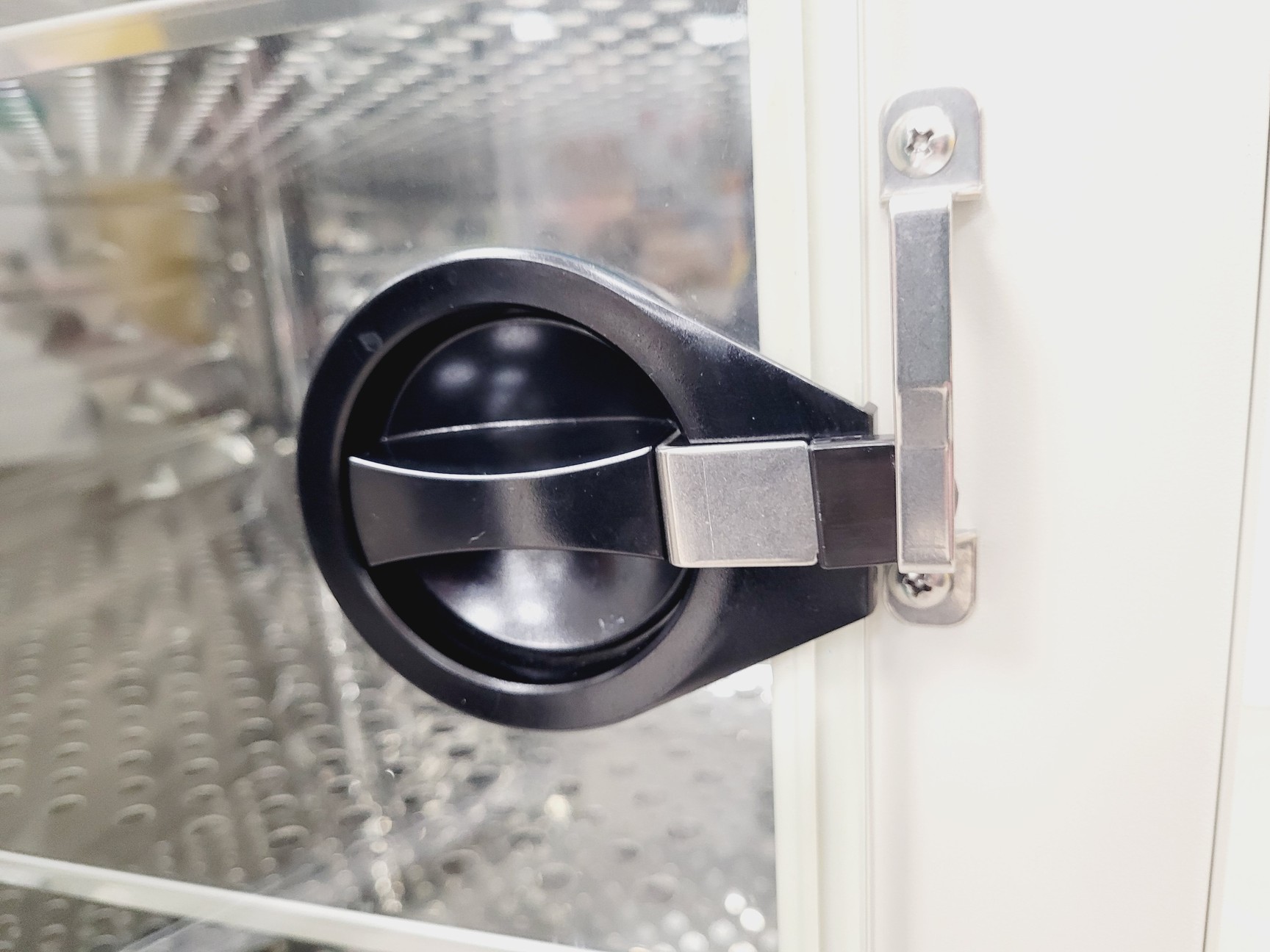 Image of Panasonic MCO-170AICUVH-PE IncuSafe CO2 Incubator Lab