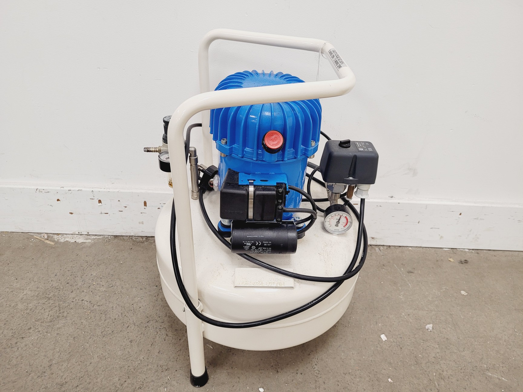 Image of MGF Compressors Model SIL-EOL 24/50 Air Compressor 