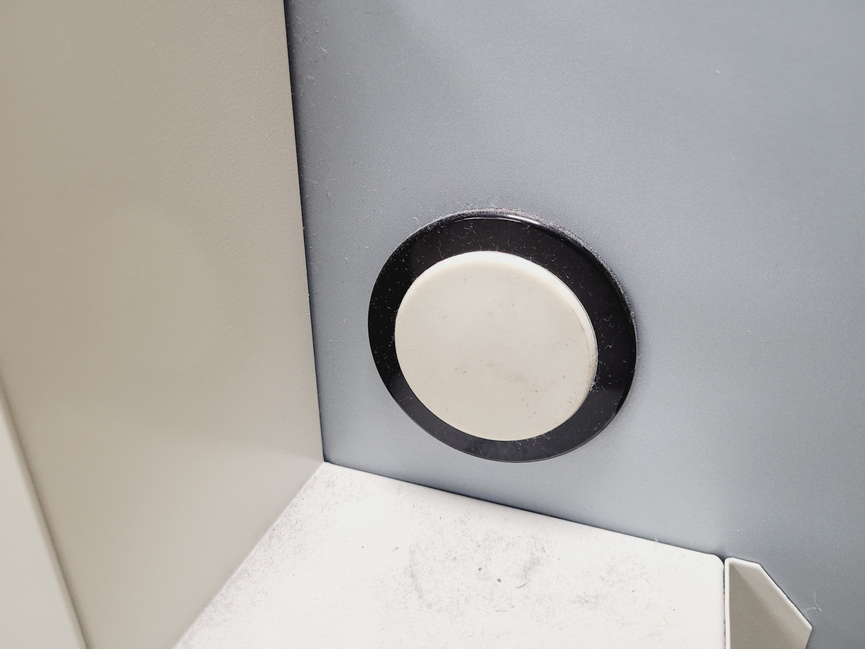 Image of Sanyo MCO-19AIC Laboratory CO2 Incubator