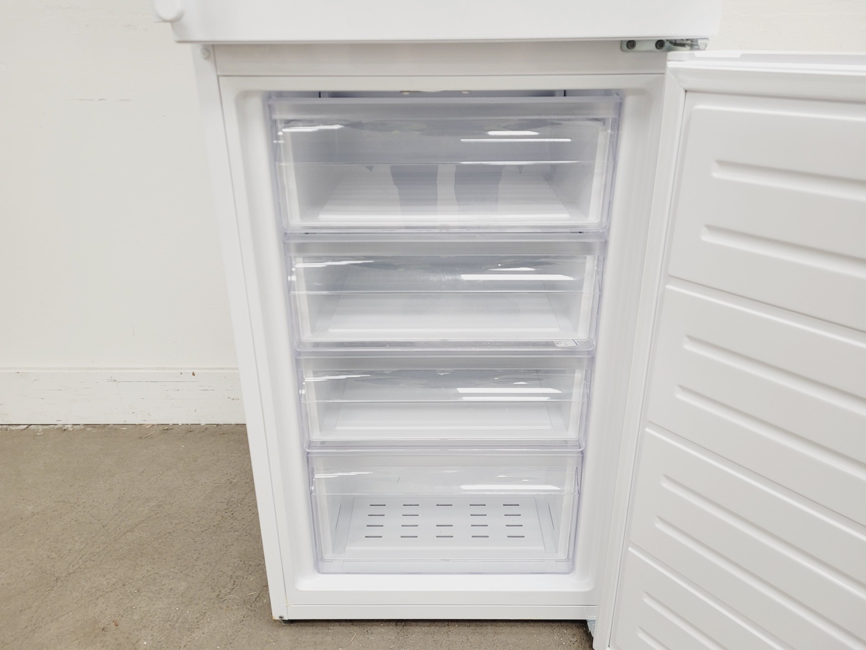 Image of Thermo Scientific 263C-AEV-TS Laboratory Fridge - Freezer